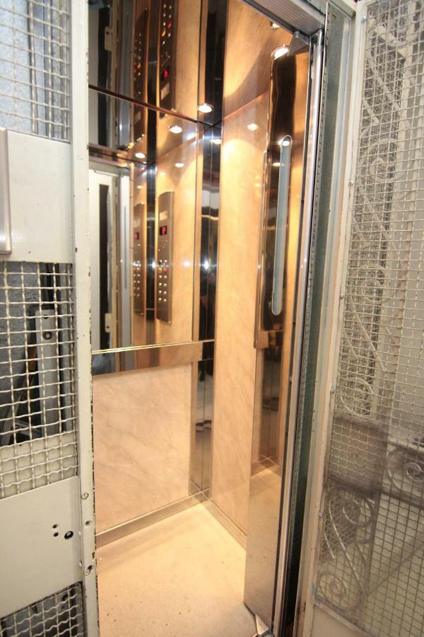Acropolis View And Walking Distance 4 Bd Flat Leilighet Athen Eksteriør bilde
